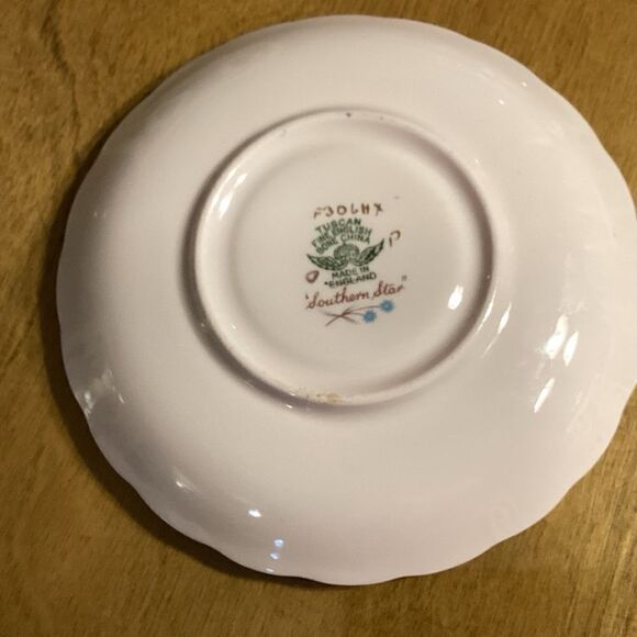 Tuscan Brand Fine English China Saucer in “Southern Star” Pattern - Picture 4 of 5